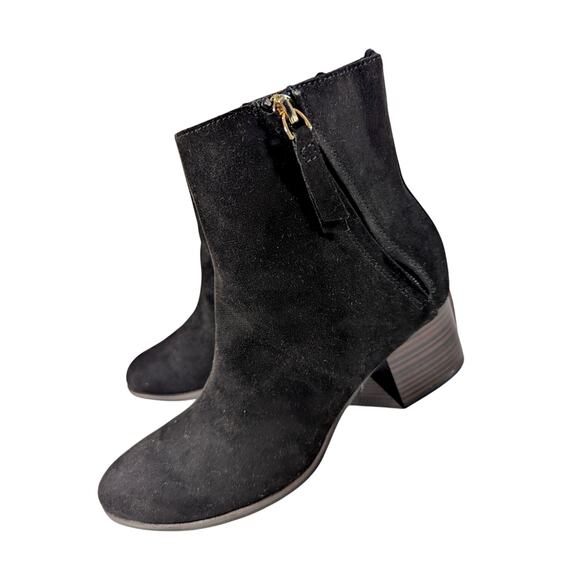 NWT! OLD NAVY! BLACK VEGAN SUEDE MICROFIBER CHUNKY HEEL ANKLE BOOTS! SZ 7M - Picture 3 of 12